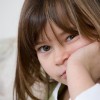 Cum iti ajuti copilul sa accepte schimbarile impuse de mutare?