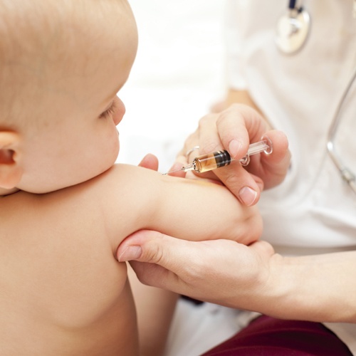 vaccinare bebelus