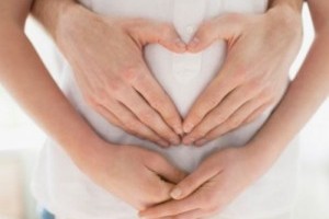 Simptome sarcina: greturi matinale, somnolenta, scurgeri vaginale