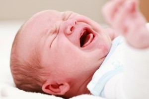 Strategii pentru calmarea unui bebelus cu colici