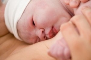 Complicatii ale operatiei de cezariana: riscuri pentru mama si copil