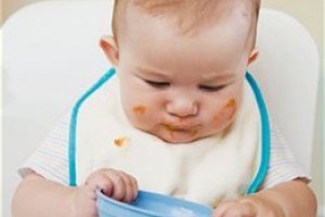 Sfaturi in legatura cu hranirea cu alimente solide a bebelusului
